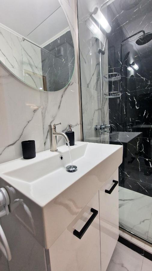 Pg Luxury Apartment Кавала Екстериор снимка